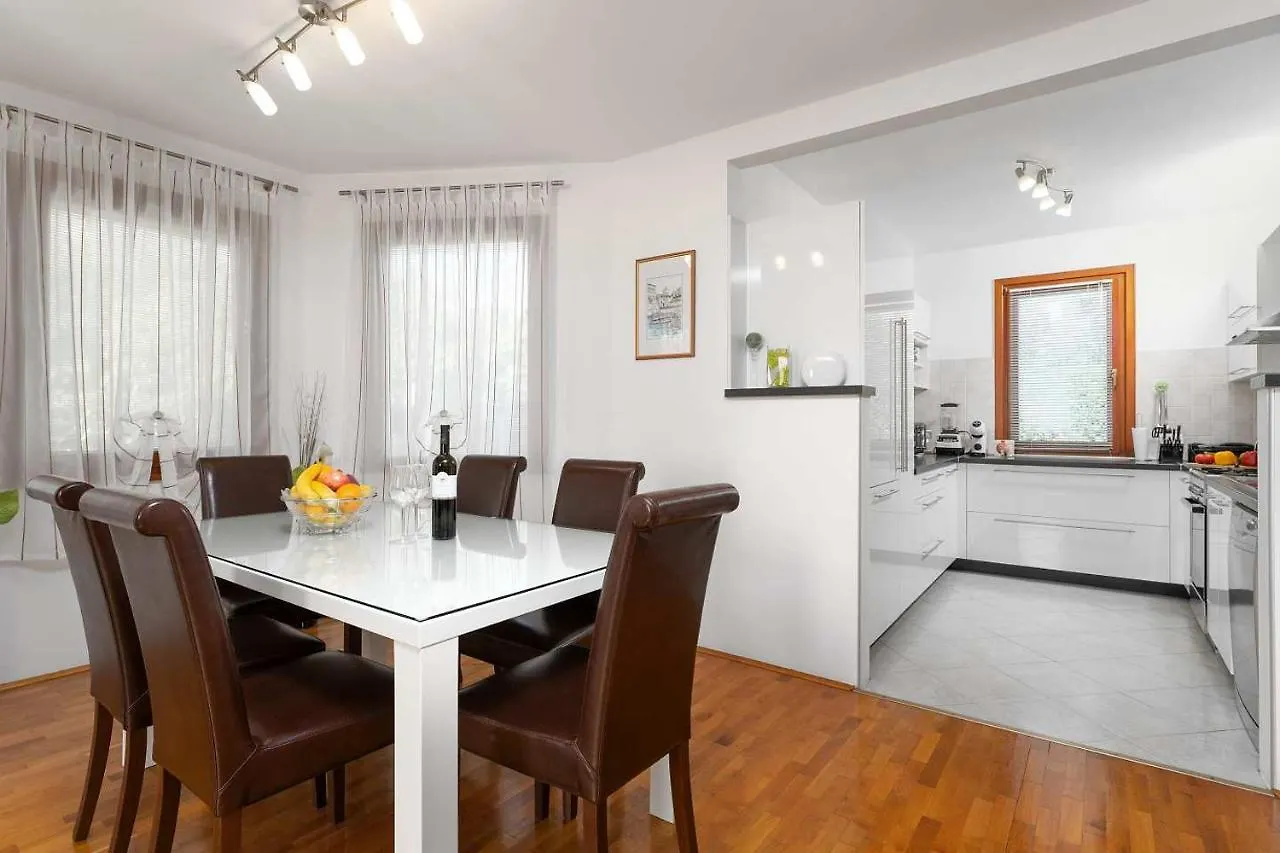 Feriehus House Katti Villa Umag